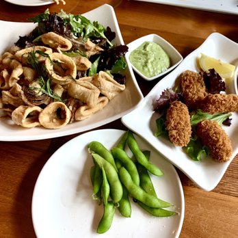 Momiji - Crispy Calamari is big $12.   3*.  Panko Fried Oysters with katsu sauce. $8.   5*.  Small plate of endamame comes free - Japanese Near Me - Seattle, Washington