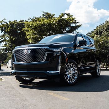 Cali Limousine - Cadillac Escalate 2023 - Limos Near Me - Inglewood, California Cali Limousine - Cadillac Escalate 2023 - Limos Near Me - Inglewood, California