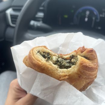 Flat White Coffee - Spinach & Feta Croissant - Cafes Near Me - Cypress, California