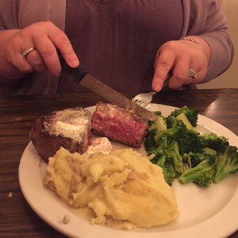 Seasoning Bistro - Perfectly cooked Medium Rare - American Near Me - Benton, Illinois Seasoning Bistro - Perfectly cooked Medium Rare - American Near Me - Benton, Illinois