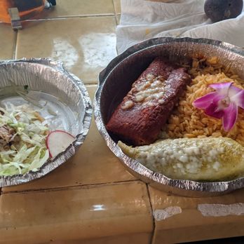 El Canton De La Patrona - 3 item combo, Trio Perfecto, $16.95 prior to tax. Shown with sopes, tamale and soft taco. - Mexican Near Me - Duarte, California