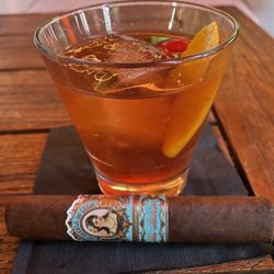 Tortugo - Old Fashion and La Aroma De Cuba Mi Amor
