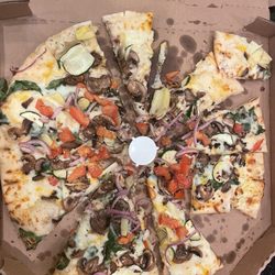 Round Table Pizza