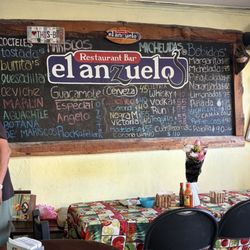 El Anzuelo - Bar and Restaurant