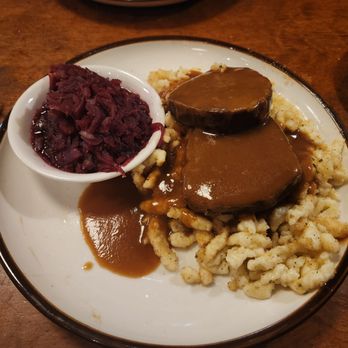 Student Prince - Sauerbraten, Spätzle, Rotkohl mit Soße. - German Near Me - Springfield, Massachusetts