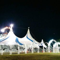 Cirque Italia Water Circus - First time here; it looks promising.