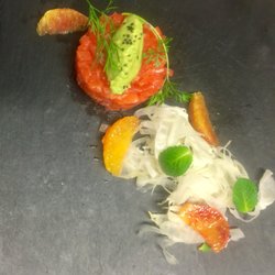 Enoteca Barni - Salmone confit/avocado/finocchi/agrumi