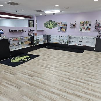 The Bud Hub - Vitamins & Supplements Near Me - Morristown, Tennessee The Bud Hub - Vitamins & Supplements Near Me - Morristown, Tennessee