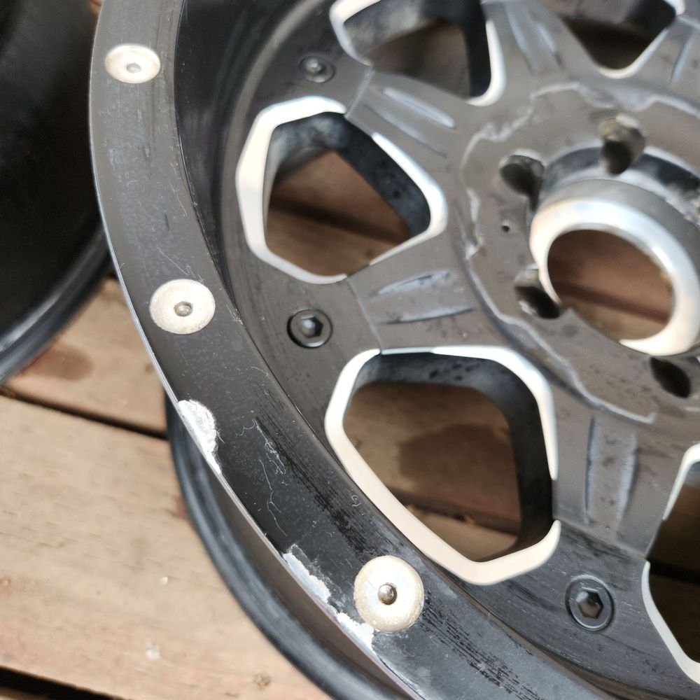 Cesar’s tires - Damage to my wheels - Tires Near Me - Daly City, California Cesar’s tires - Damage to my wheels - Tires Near Me - Daly City, California