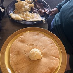Zip's Drive In Suncrest - Mini breakfast