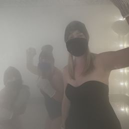 Cryotherapy chamber Cryotherapy chamber