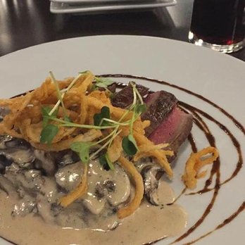 Eats and Crafts - Bars Near Me - Troy, Michigan