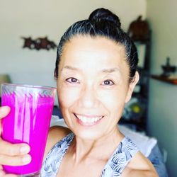 YumisYummies - Chef Yumi and purple dragon fruits smoothie