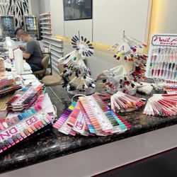 Queen Nail Salon