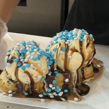 Oreo Café - Oreo and waffle - Desserts Near Me - East Rutherford, New Jersey Oreo Café - Oreo and waffle - Desserts Near Me - East Rutherford, New Jersey