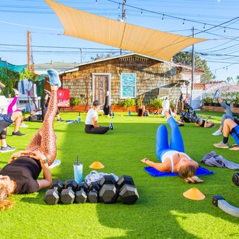 The Movement Warehouse - Outdoor group classes - Gyms Near Me - San Diego, California The Movement Warehouse - Outdoor group classes - Gyms Near Me - San Diego, California