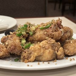 Yen Du Restaurant - Salt and pepper wings