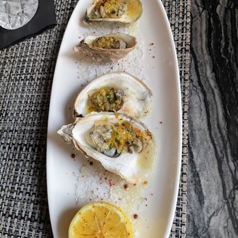 Del Frisco's Double Eagle Steakhouse - Oysters - Steakhouses Near Me - Houston, Texas