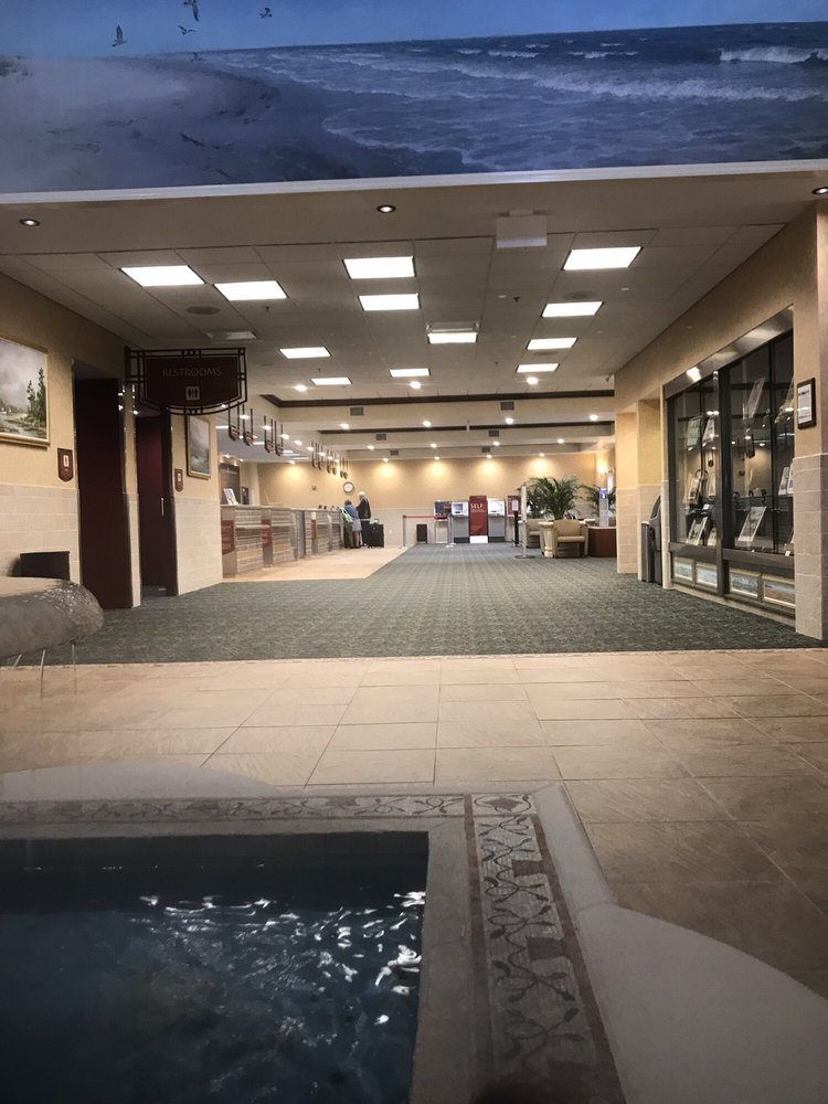 BRUNSWICK GOLDEN ISLES AIRPORT 25 Photos & 17 Reviews Airports