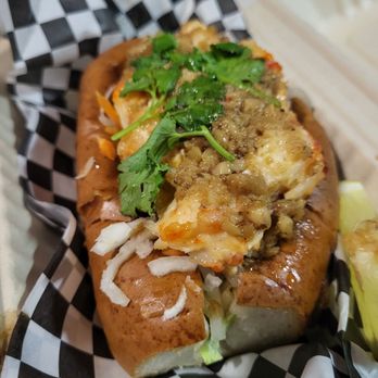 Jolene's - Airport - Lobster Roll - Sandwiches Near Me - Honolulu, Hawaii