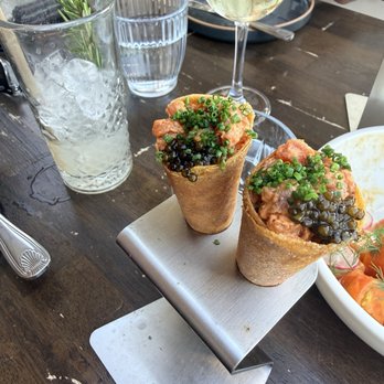 Osa Rooftop - Spicy tuna cones - Bars Near Me - Pasadena, California Osa Rooftop - Spicy tuna cones - Bars Near Me - Pasadena, California