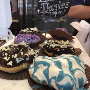 Sweet T's Bakeshop - Bakeries Near Me - Haddonfield, New Jersey