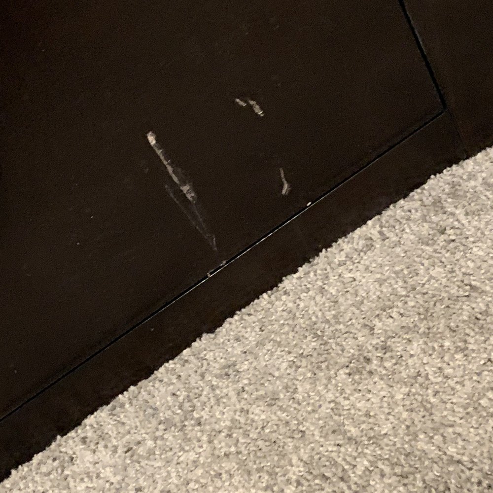 Alexander Movers - Scratches to the furniture that was moved without being wrapped - Movers Near Me - Chicago, Illinois Alexander Movers - Scratches to the furniture that was moved without being wrapped - Movers Near Me - Chicago, Illinois