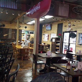 Spring River Draft House & Grill - the inside of the restaurant - American Near Me - Hardy, Arkansas Spring River Draft House & Grill - the inside of the restaurant - American Near Me - Hardy, Arkansas