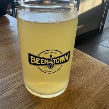 BEERTOWN - Gastropubs Near Me - Oceanside, California