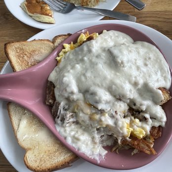 Pig 'N Pancake - Hashbrowns, Chicken Fried Steak Skillet - New American Near Me - Cannon Beach, Oregon Pig 'N Pancake - Hashbrowns, Chicken Fried Steak Skillet - New American Near Me - Cannon Beach, Oregon