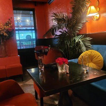 Bixi - Cocktail Bars Near Me - New York, New York