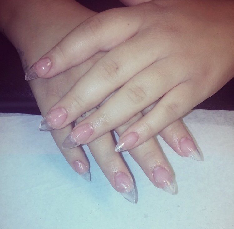 Nails by Kamesha Logo