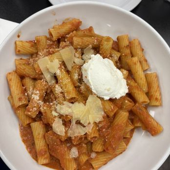 LBI Table - Rigatoni vodka - American Near Me - Ship Bottom, New Jersey LBI Table - Rigatoni vodka - American Near Me - Ship Bottom, New Jersey