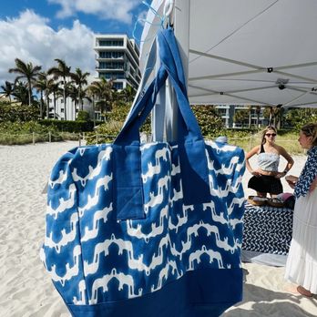 The Great Elephant Migration - Elephant merch for sale. - Public Art Near Me - Miami Beach, Florida The Great Elephant Migration - Elephant merch for sale. - Public Art Near Me - Miami Beach, Florida
