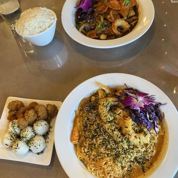 Aroy Thai Garden - Thai Near Me - Middletown, Connecticut