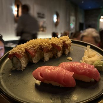 Catch - Ohtoro was super soft and fatty melt in your mouth tuna ignore the roll - Seafood Near Me - Las Vegas, Nevada