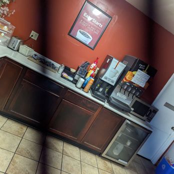 Econo Lodge Easton Route 50 - Breakfast area - - Hotels Near Me - Easton, Maryland Econo Lodge Easton Route 50 - Breakfast area - - Hotels Near Me - Easton, Maryland