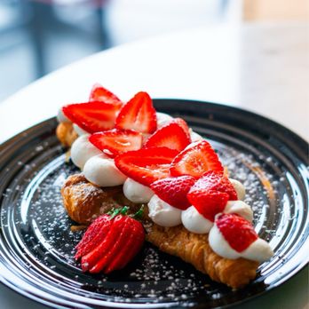 Central Bean Cafe - Strawberries and Cream Croffle - Coffee & Tea Near Me - Phoenix, Arizona