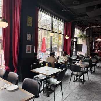 Cattle Call - Interior in daytime. Not so busy. - Wine Bars Near Me - Omaha, Nebraska