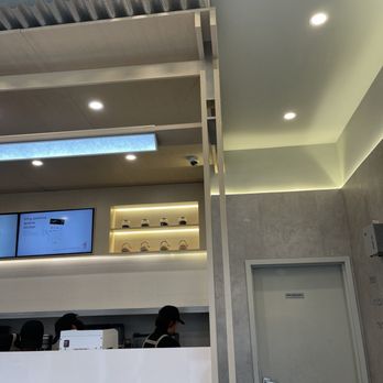 HeyTea - Inside the store - Bubble Tea Near Me - New York, New York
