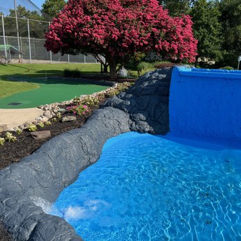 Laurel Golf Center - Mini golf was sparkling clean with new paint. - Golf Near Me - Laurel, Maryland Laurel Golf Center - Mini golf was sparkling clean with new paint. - Golf Near Me - Laurel, Maryland