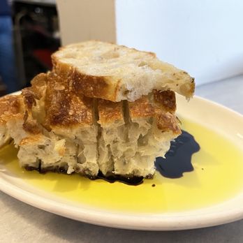 DiAnoia's Eatery - Complimentary bread - Delis Near Me - Pittsburgh, Pennsylvania
