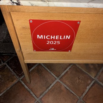 Bar Cecil - Cocktail Bars Near Me - Palm Springs, California