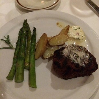 General Warren - Perfect 6oz filet with asparagus and potatoes. - American Near Me - Malvern, Pennsylvania