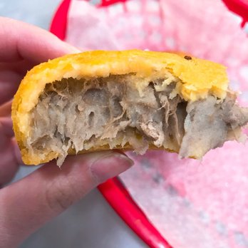 Delicias Caleñas Astoria - Beef empanada - Empanadas Near Me - Astoria, New York Delicias Caleñas Astoria - Beef empanada - Empanadas Near Me - Astoria, New York
