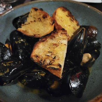 Alfio's Buon Cibo - Mussels - Italian Near Me - Cincinnati, Ohio