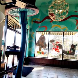 Mellow Mushroom Lake Oconee - Main entry/lobby.