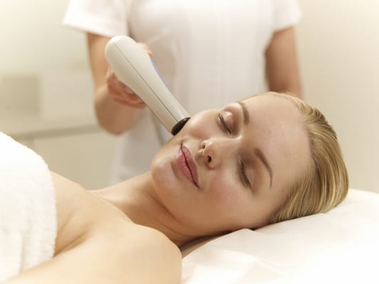 EF MEDISPA Kensington by null