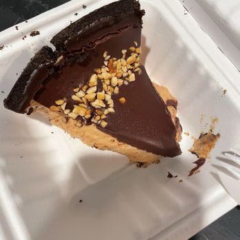 Lulu's Chocolate Bar - peanut butter chocolate pie - Desserts Near Me - Savannah, Georgia