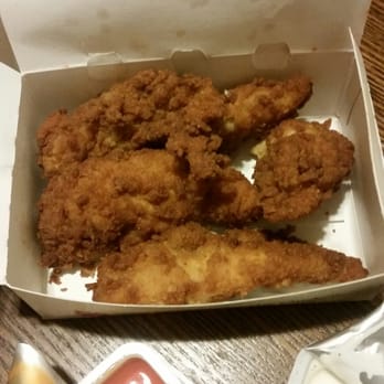 Chick-fil-A - 4 nuggets after I ordered 12, receipt and dumped fries, smgdh..... - Fast Food Near Me - Chicago, Illinois